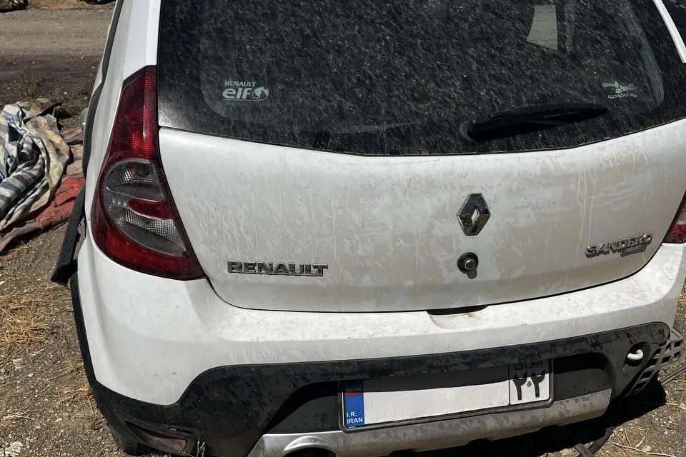 رنو،  ساندرو