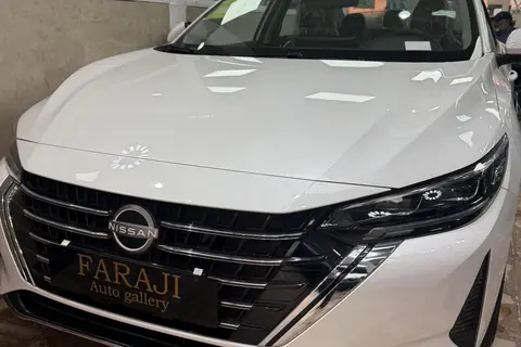 نیسان، سیلفی