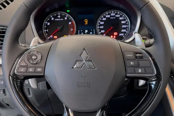 میتسوبیشی، اکلیپس کراس