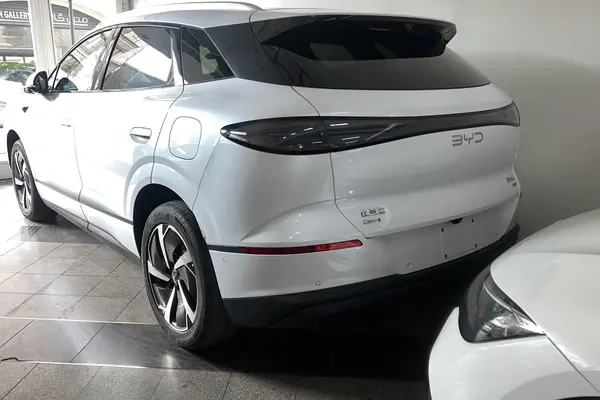 بی وای دی، سی لاین 06 DMi