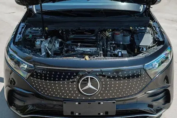 پیش فروش بنز، کلاس EQB