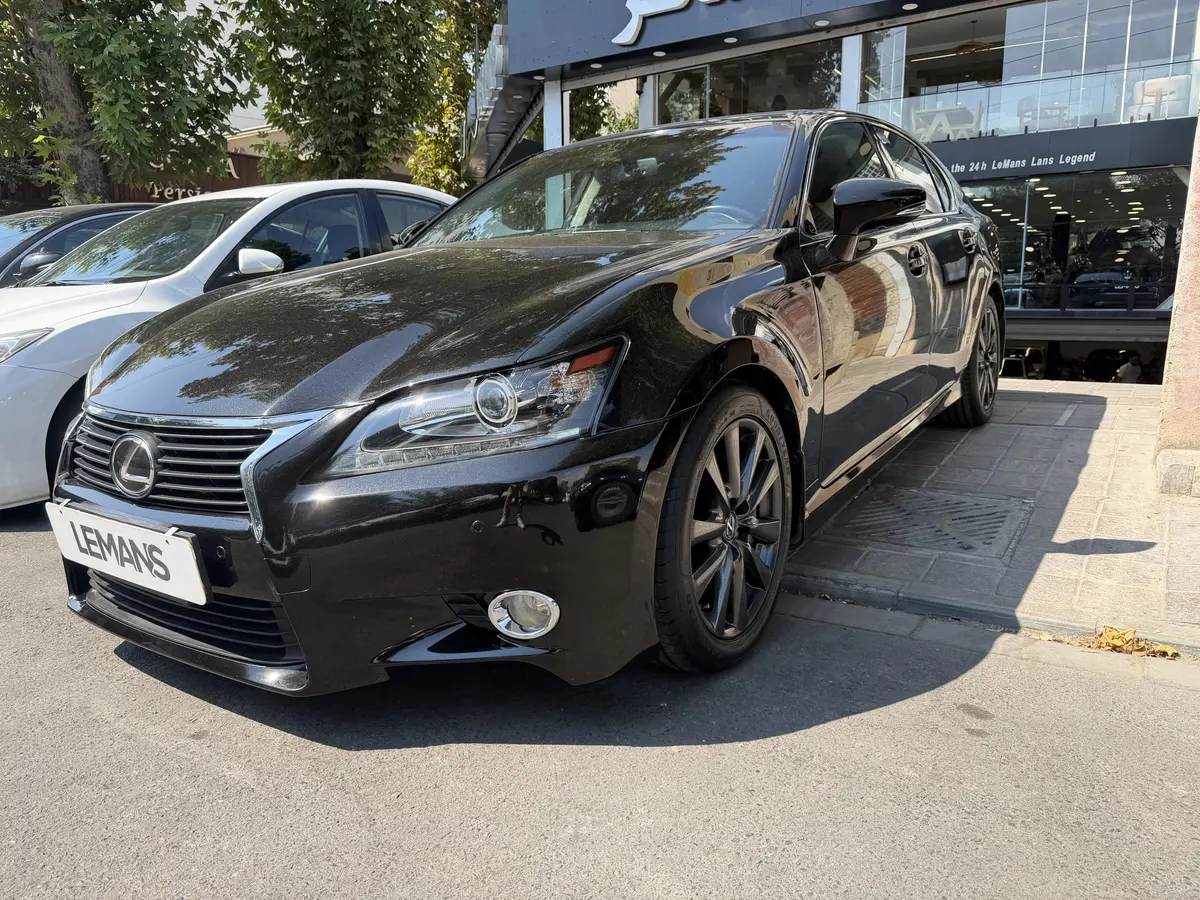 لکسوس،  GS
