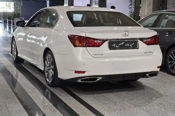 لکسوس  GS