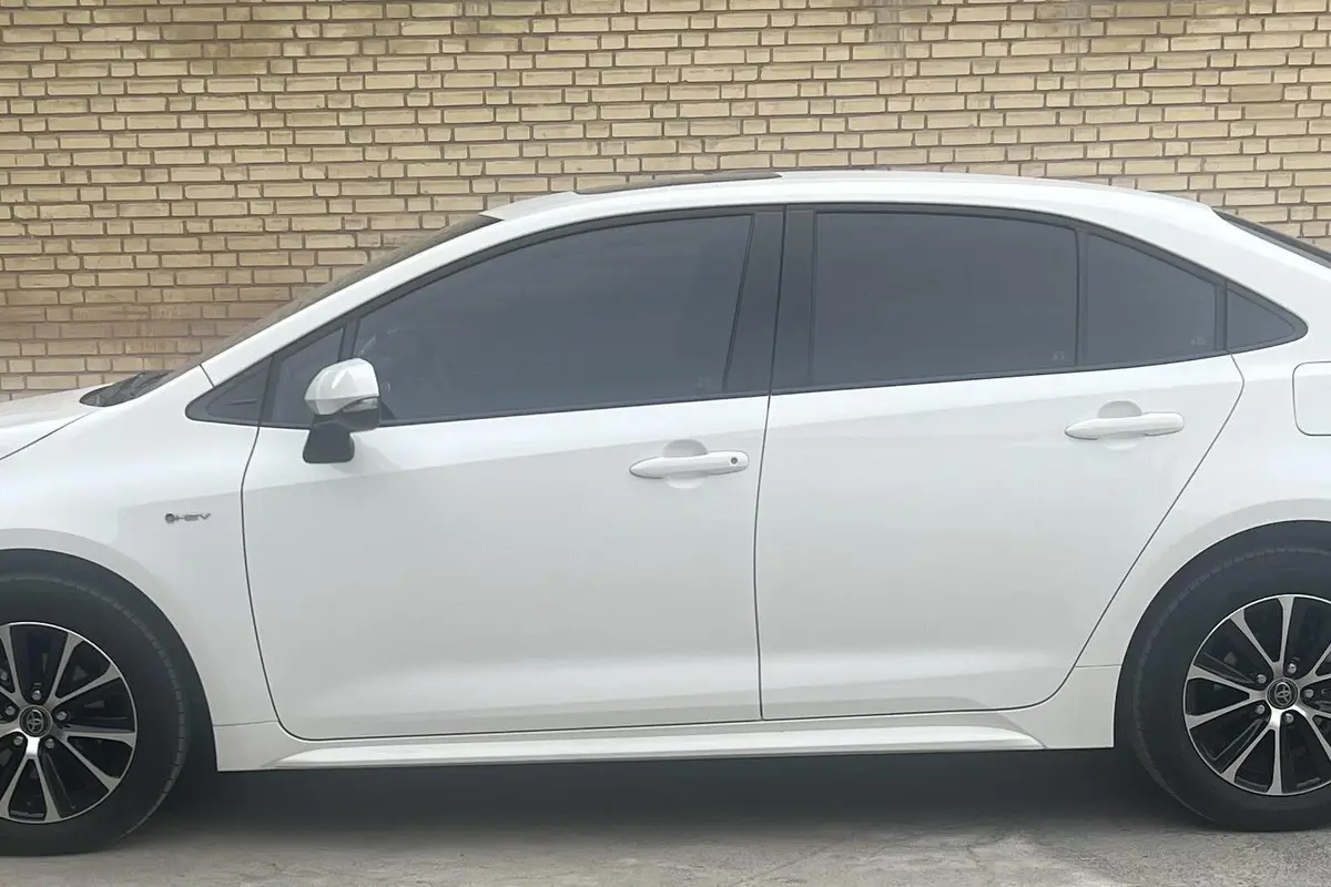 تویوتا،  لوین هیبرید