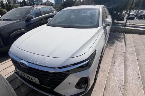 پیش فروش فونیکس، آریزو 8 (Z8)