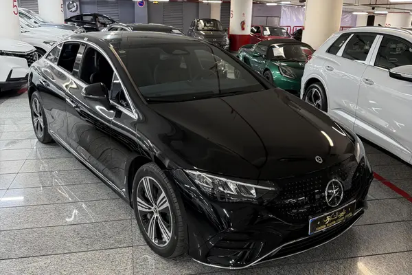 بنز، EQE Sedan