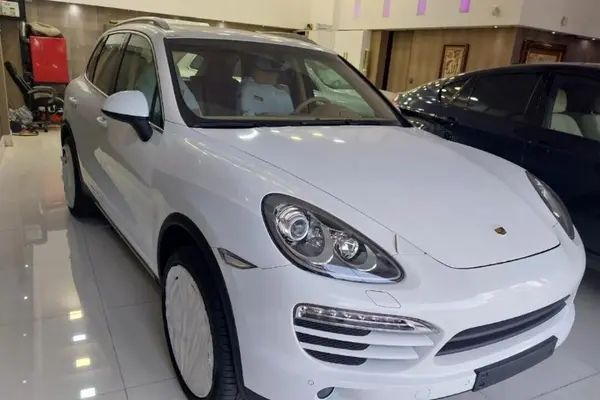 پورشه، کاین