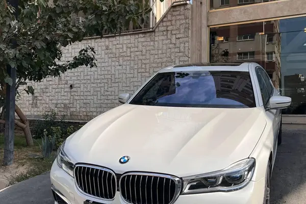 ب ام و، سری 7