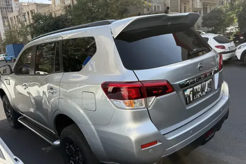نیسان، ترا