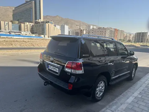 تویوتا، لندکروز چهار در