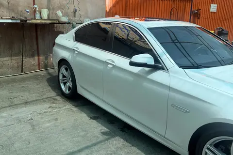 ب ام و، سری 5 سدان
