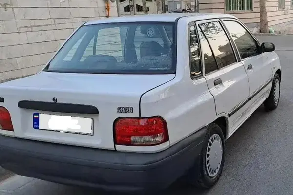 پراید، صندوق دار