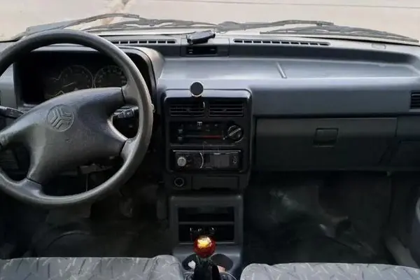 پراید، صندوق دار