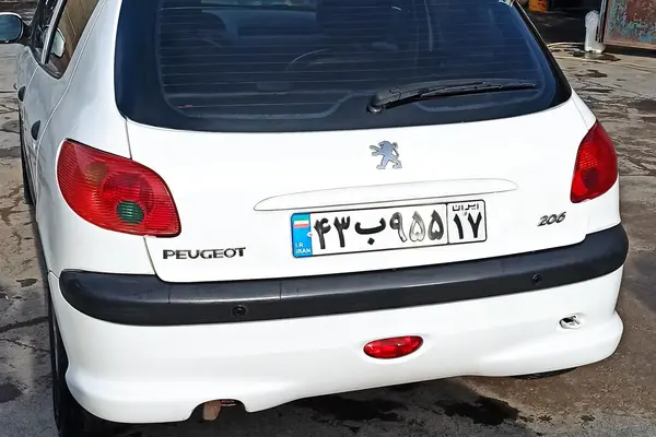 پژو، 206