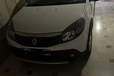 رنو، ساندرو استپ وی