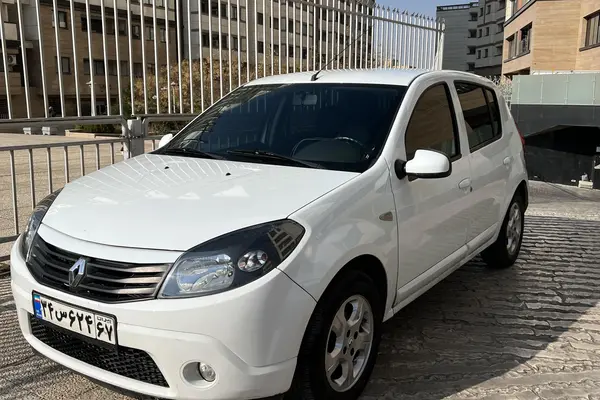 رنو، ساندرو