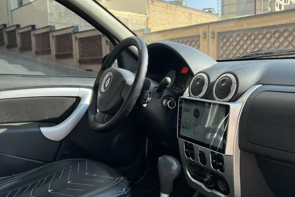 رنو، ساندرو