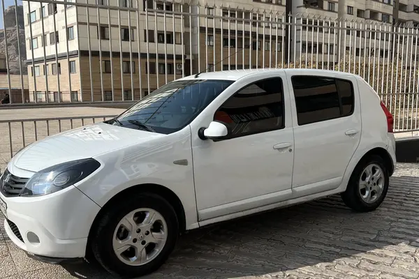 رنو، ساندرو