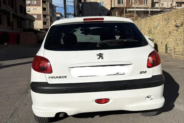 پژو، 206