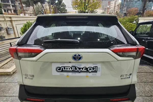 تویوتا، راوفور هیبرید