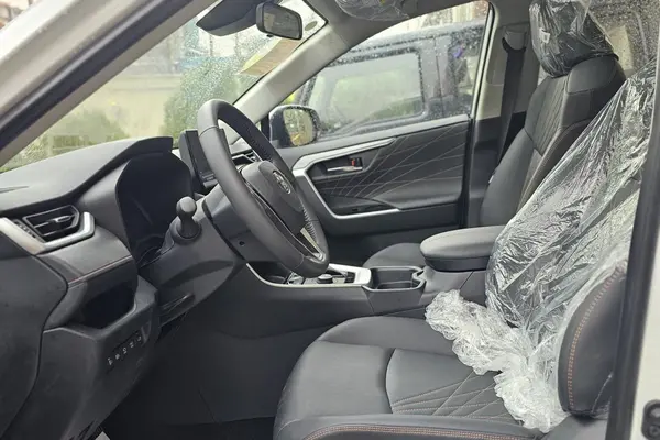 تویوتا، راوفور هیبرید