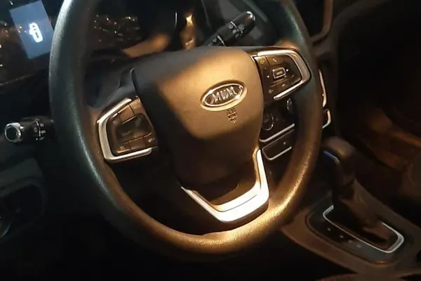 ام وی ام، X33 S