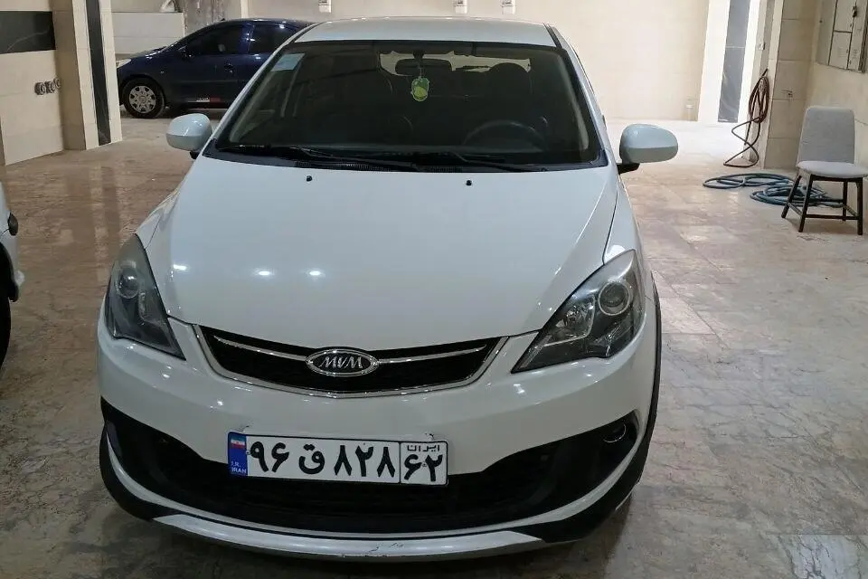 ام وی ام  315هاچ بک