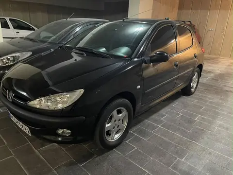 پژو، 206