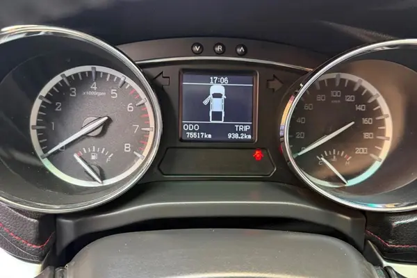 کی ام سی  T8