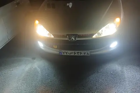 پژو، 206