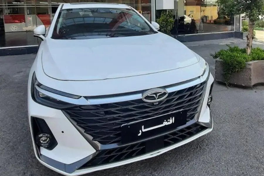 فونیکس،  آریزو 8 (Z8)