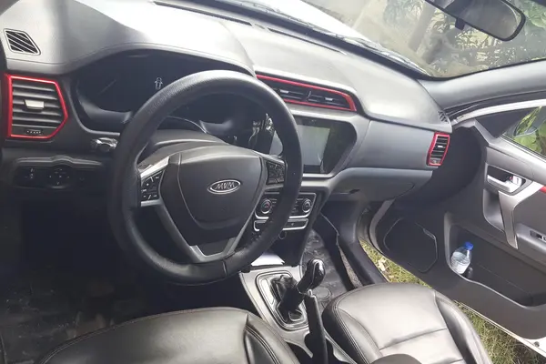 ام وی ام، X33 S