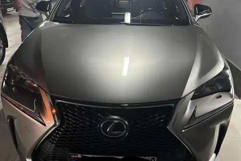 لکسوس، NX هیبرید