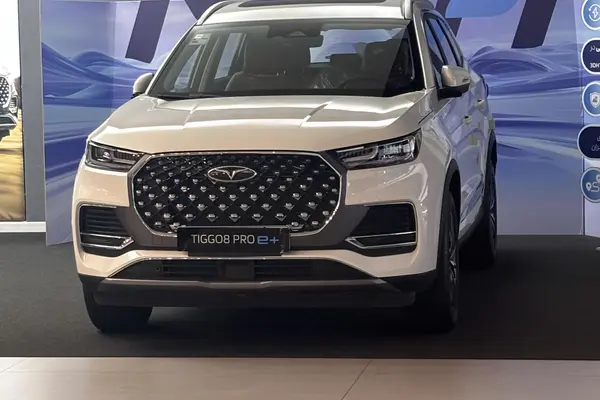 فونیکس، تیگو 8 پرو هیبرید (F8 PRO PHEV)