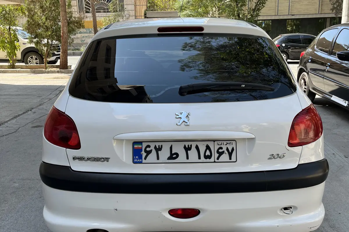 پژو،  206