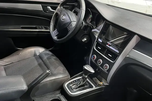بسترن  B30