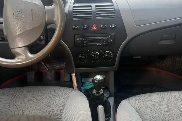 تیبا، هاچ بک