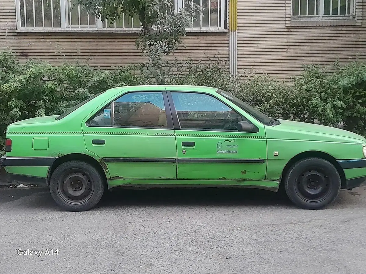 پژو،  405