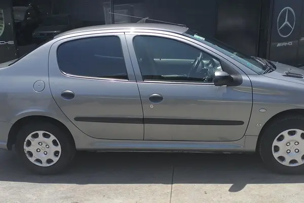پژو  206 SD