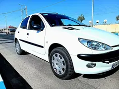 پژو، 206