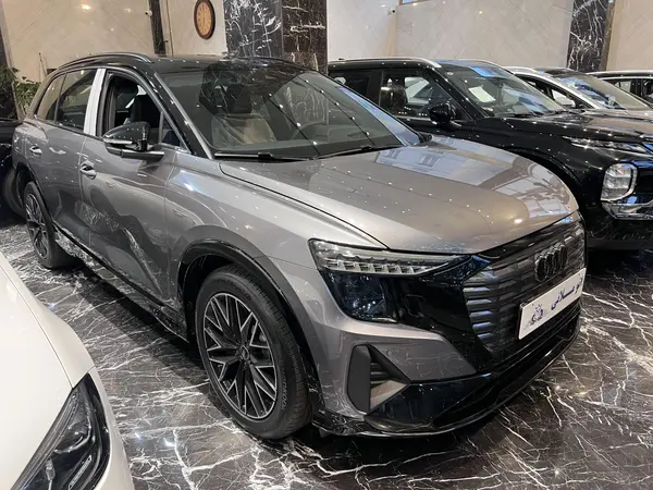 آئودی  Q5 e-tron