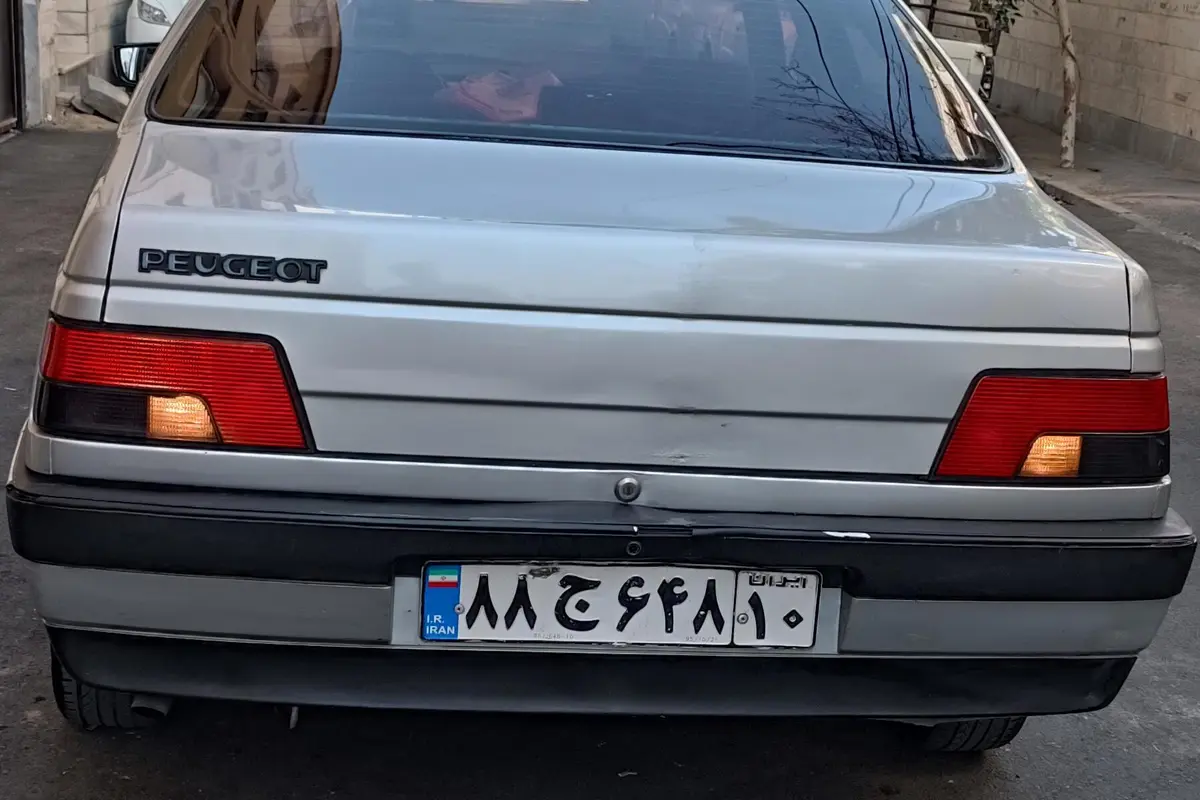 پژو،  405