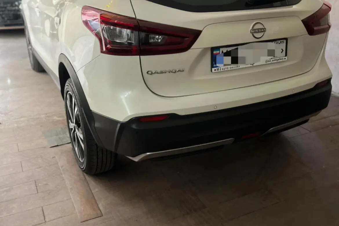نیسان،  قشقایی