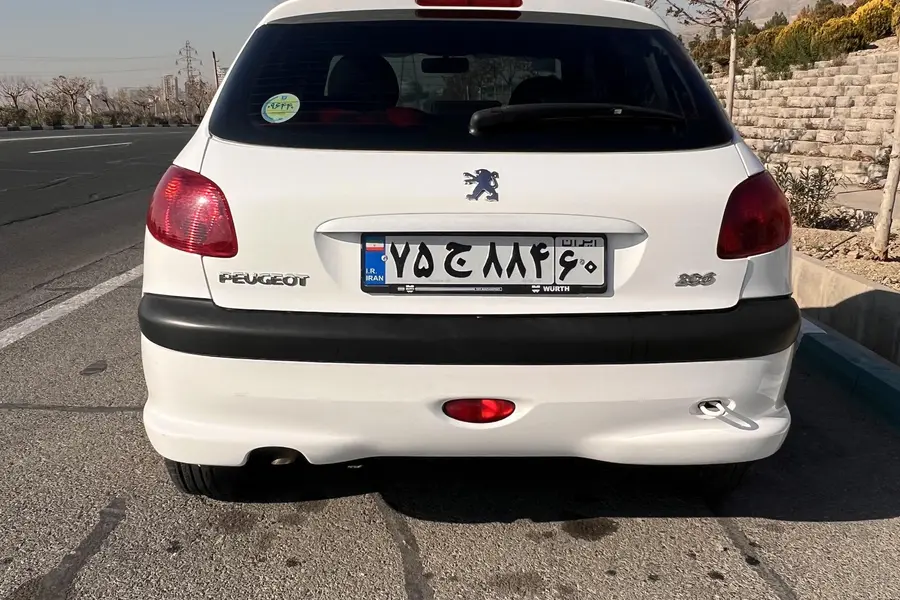 پژو، 206