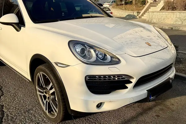 پورشه، کاین