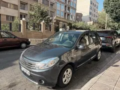 رنو، ساندرو