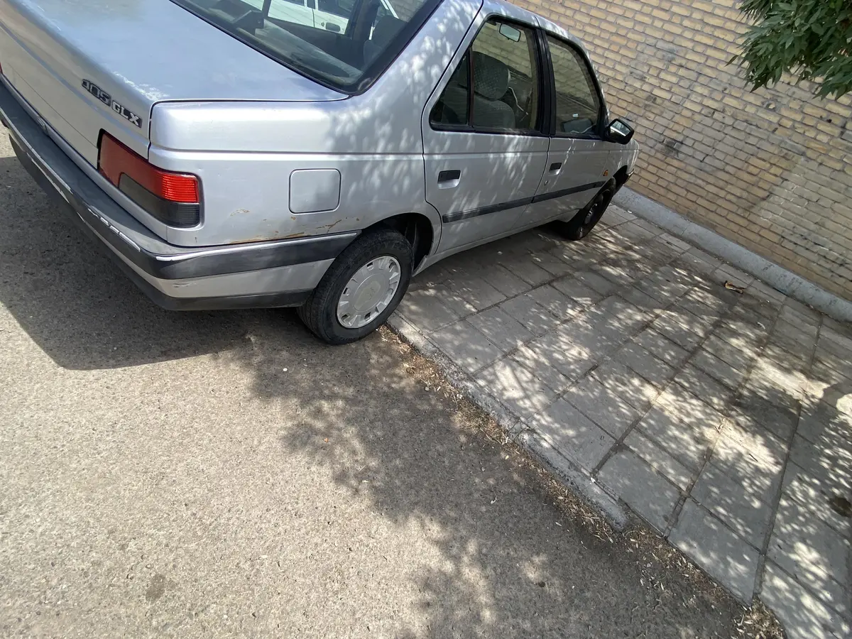 پژو،  405