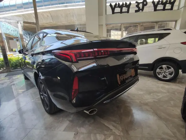 پیش فروش کی ام سی، J7