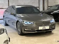 ب ام و، سری 7