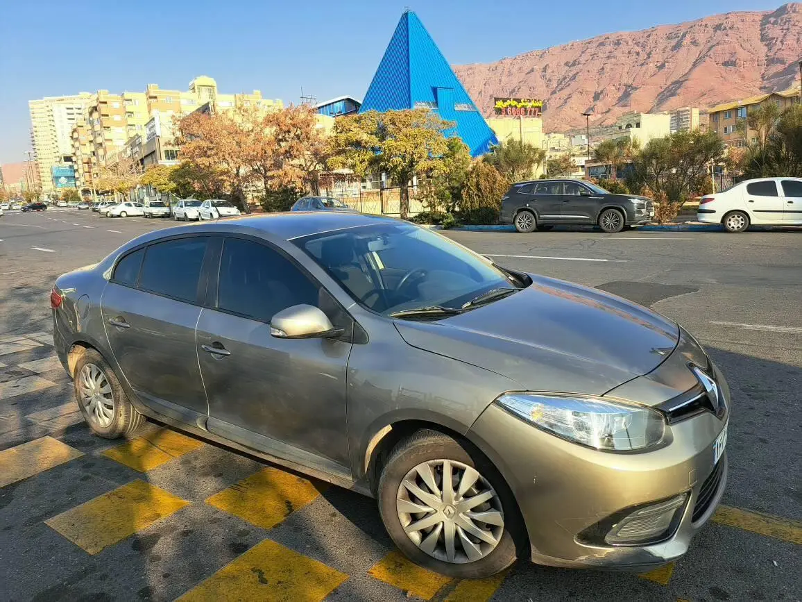 رنو،  فلوئنس